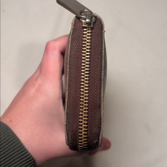 Louis Vuitton Damier Ebene Zip Around Long Wallet - Picture 3 of 10